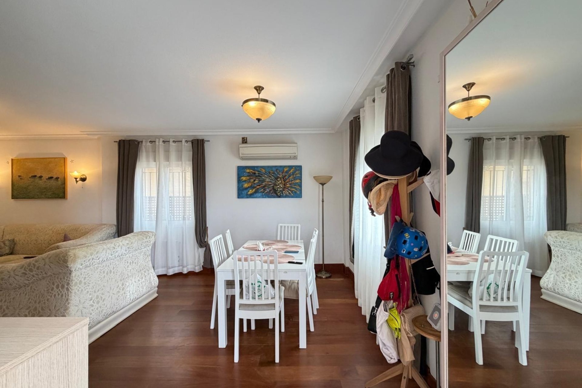 Reventa - Villa -
Orihuela Costa - Lomas De Don Juan