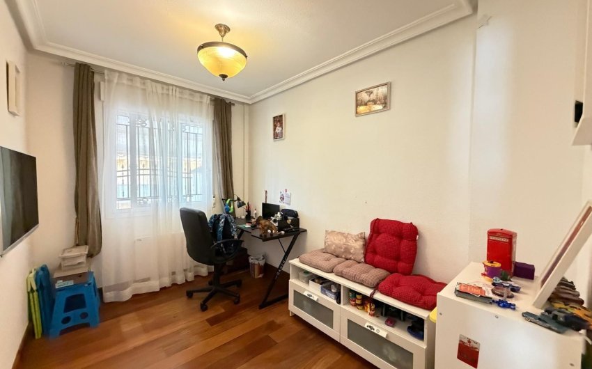 Reventa - Villa -
Orihuela Costa - Lomas De Don Juan