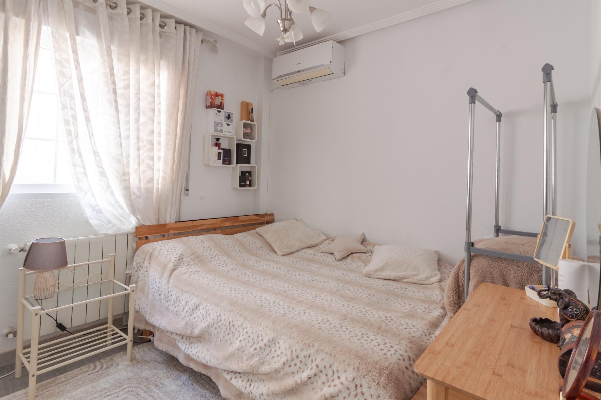 Reventa - Villa -
Orihuela Costa - Los Almendros-la Florida