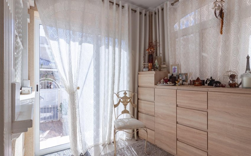 Reventa - Villa -
Orihuela Costa - Los Almendros-la Florida