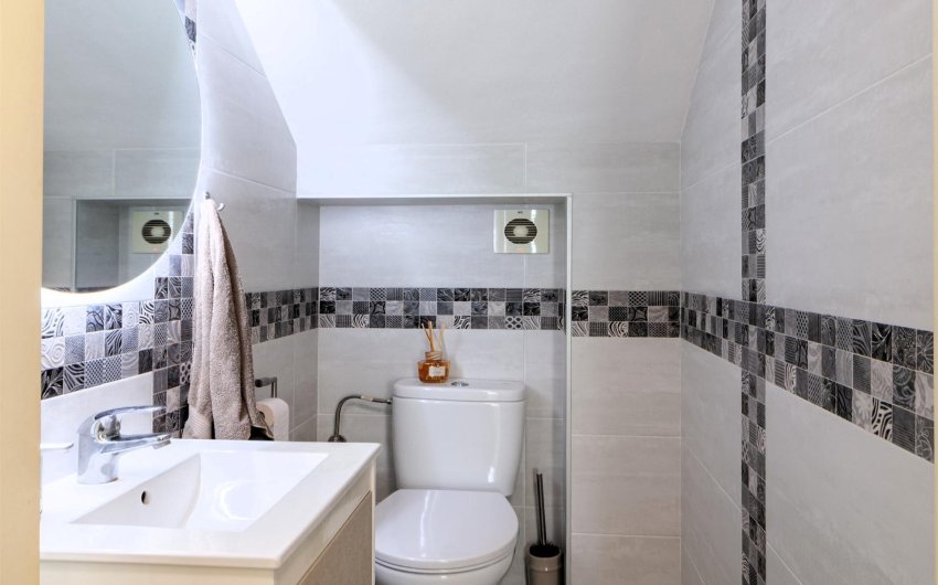 Reventa - Villa -
Orihuela Costa - Los Almendros-la Florida