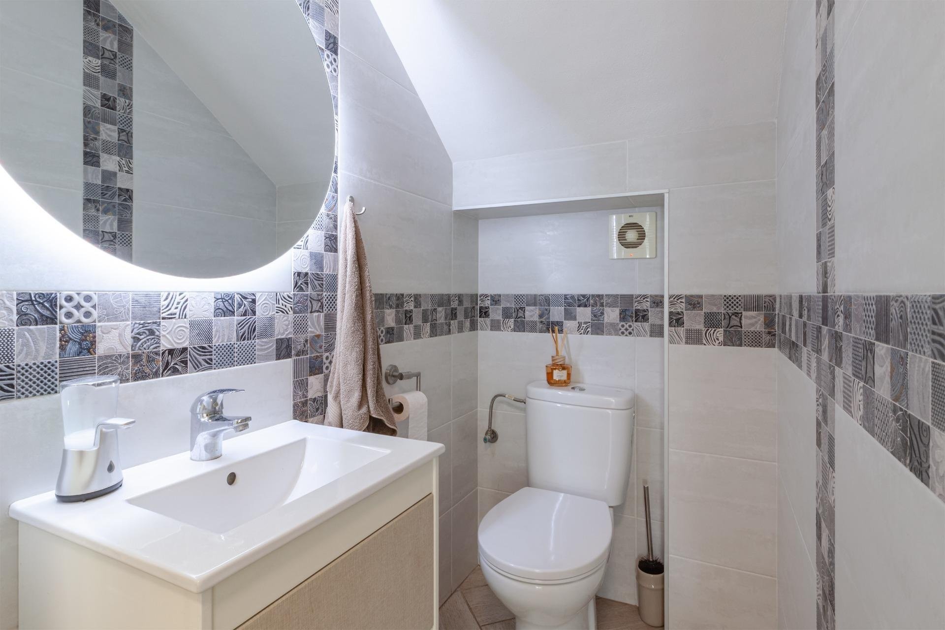 Reventa - Villa -
Orihuela Costa - Los Almendros-la Florida