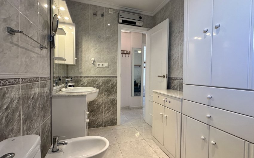 Reventa - Villa -
Orihuela Costa - Los Altos