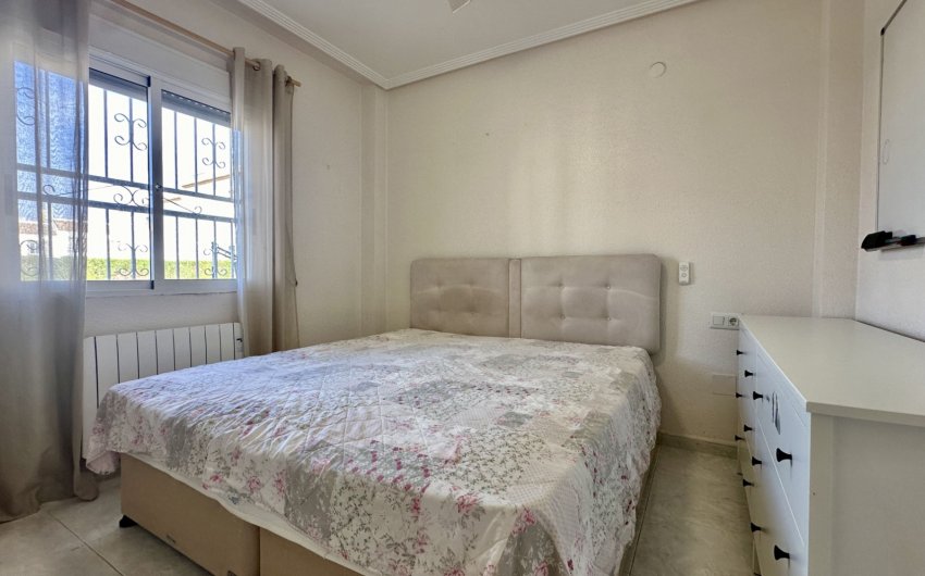 Reventa - Villa -
Orihuela Costa - Los Altos