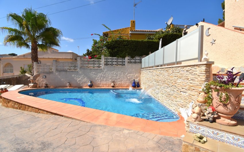 Reventa - Villa -
Orihuela Costa - Los Balcones