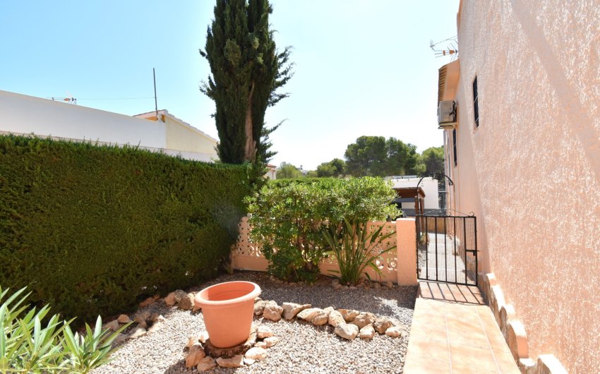 Reventa - Villa -
Orihuela Costa - Los Balcones