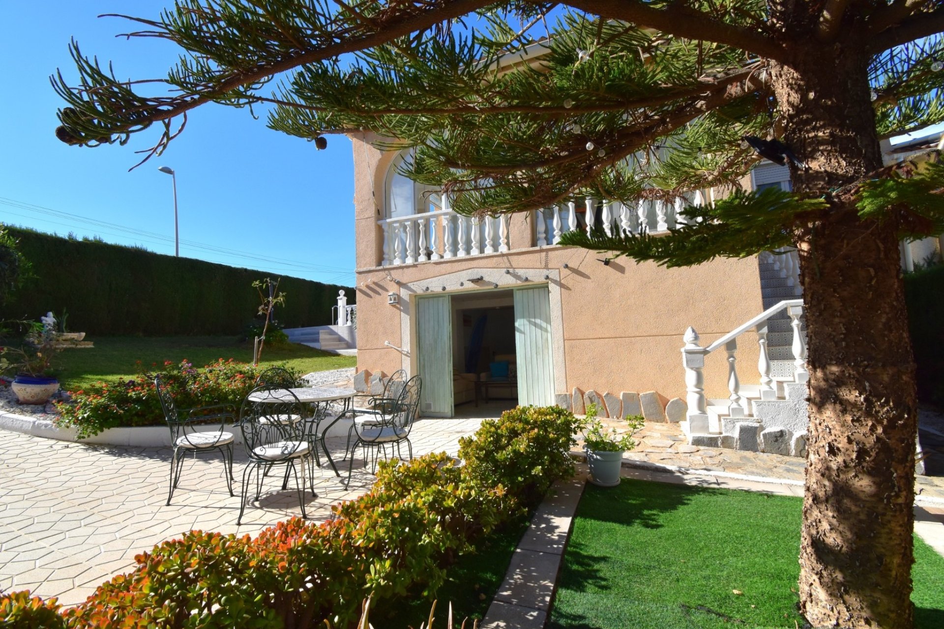 Reventa - Villa -
Orihuela Costa - Los Balcones