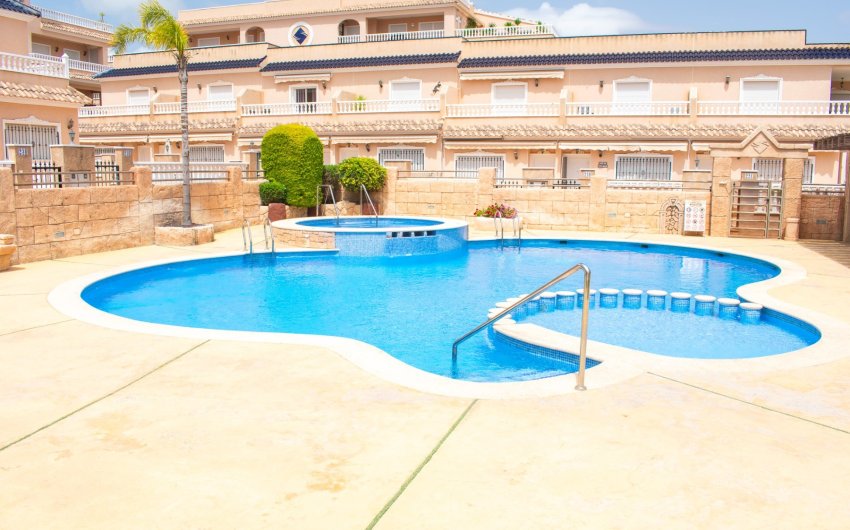 Reventa - Villa -
Orihuela Costa - Los Dolses