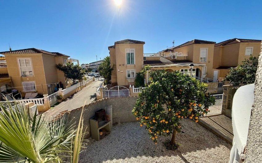 Reventa - Villa -
Orihuela Costa - Playa Flamenca