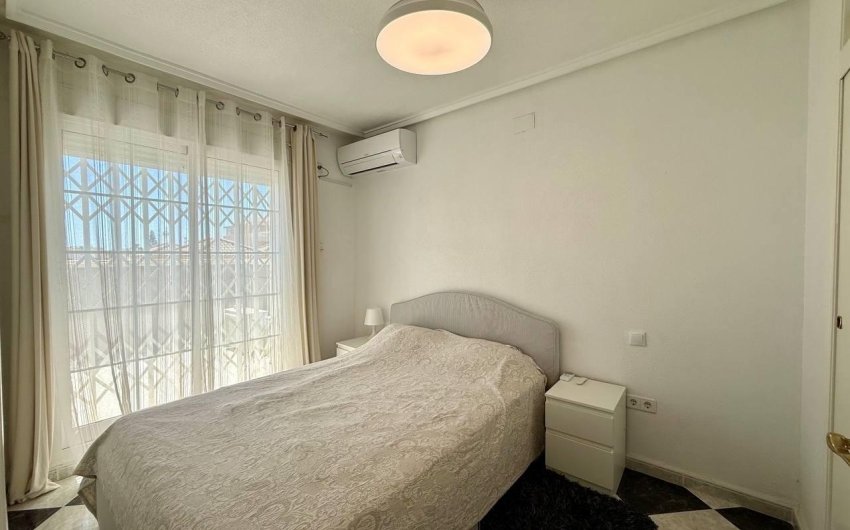 Reventa - Villa -
Orihuela Costa - Playa Flamenca
