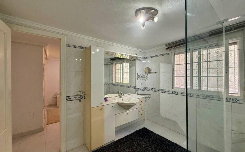 Reventa - Villa -
Orihuela Costa - Playa Flamenca