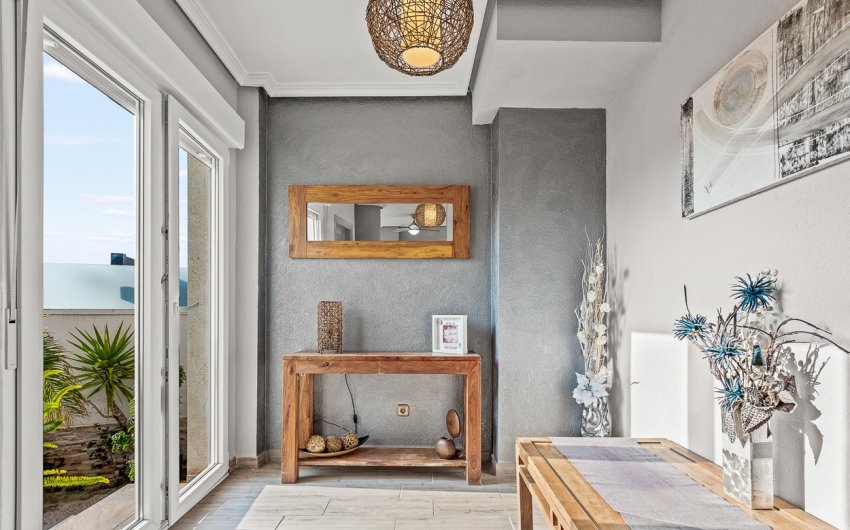 Reventa - Villa -
Orihuela Costa - Playa Flamenca