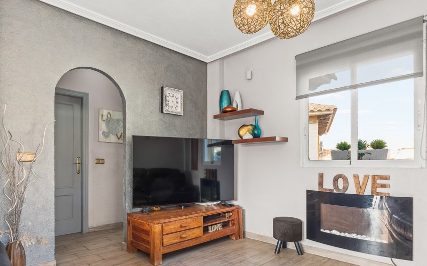 Reventa - Villa -
Orihuela Costa - Playa Flamenca