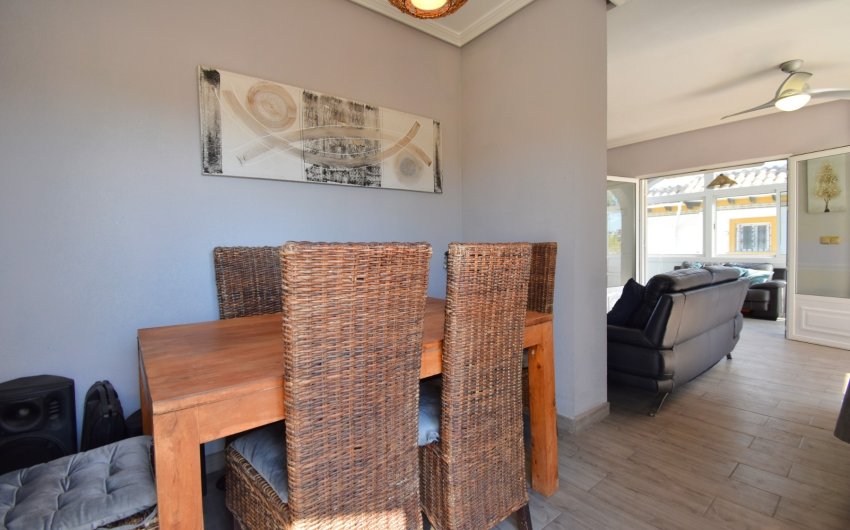 Reventa - Villa -
Orihuela Costa - Playa Flamenca