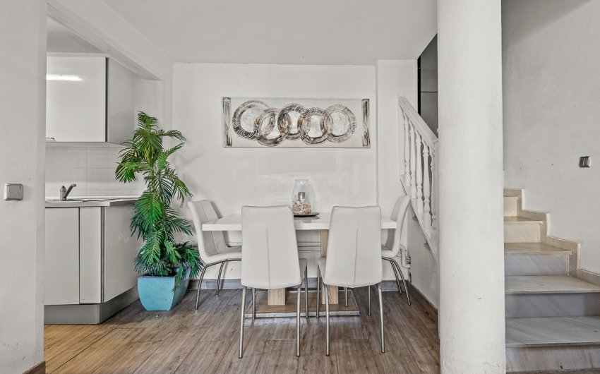 Reventa - Villa -
Orihuela Costa - Playa Flamenca