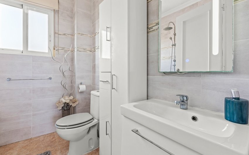 Reventa - Villa -
Orihuela Costa - Playa Flamenca