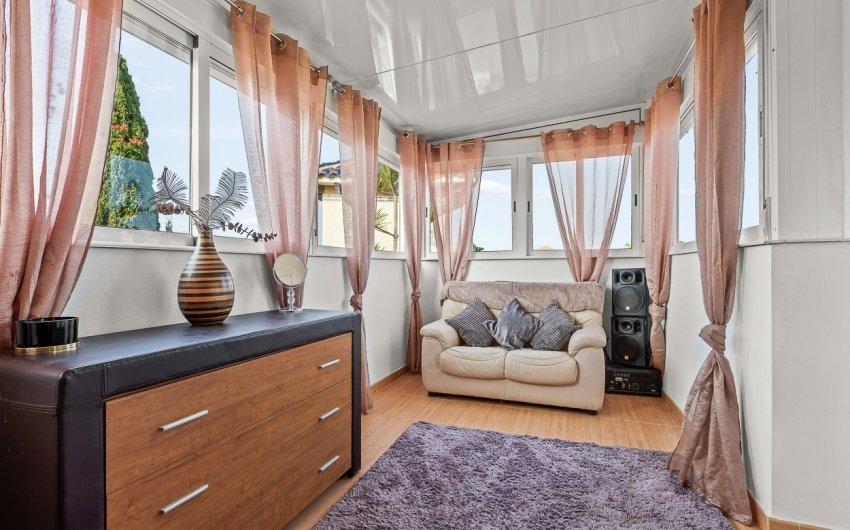 Reventa - Villa -
Orihuela Costa - Playa Flamenca