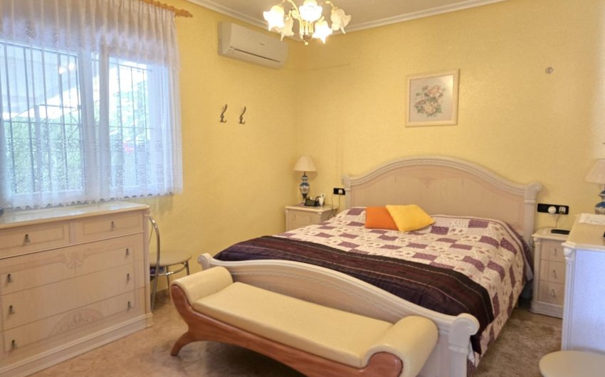 Reventa - Villa -
Orihuela Costa - Playa Flamenca