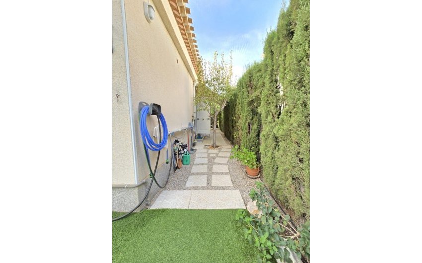 Reventa - Villa -
Orihuela Costa - Playa Flamenca