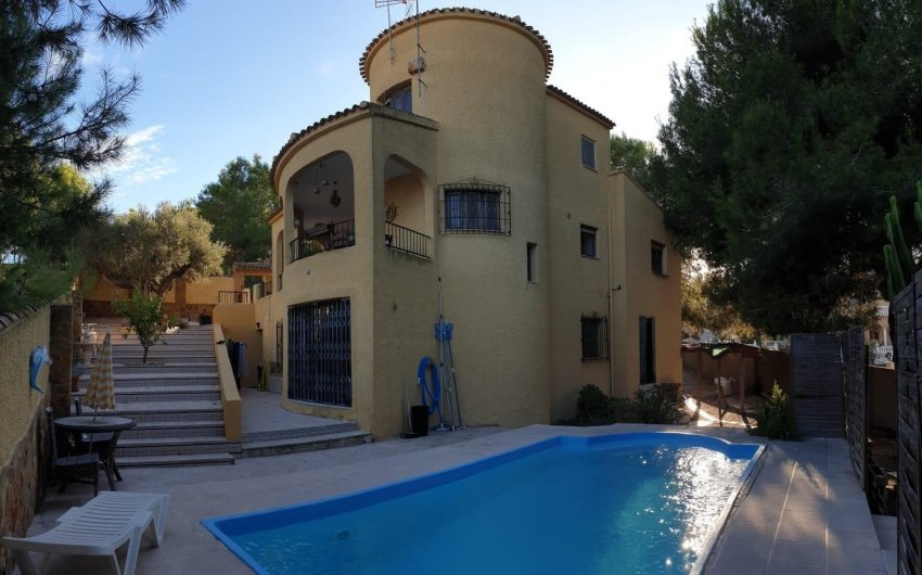 Reventa - Villa -
Orihuela Costa - Villamartín-las Filipinas