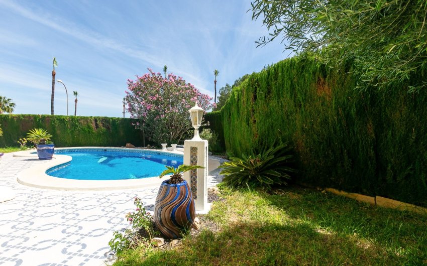 Reventa - Villa -
Orihuela Costa - Villamartín-las Filipinas