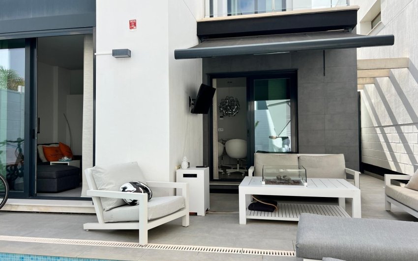 Reventa - Villa -
Orihuela Costa - Villamartín-las Filipinas