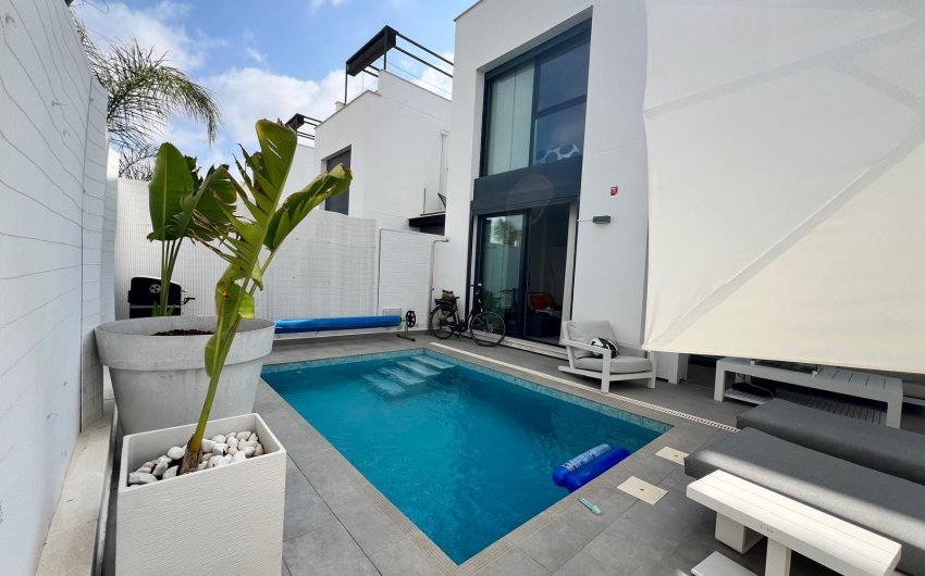 Reventa - Villa -
Orihuela Costa - Villamartín-las Filipinas