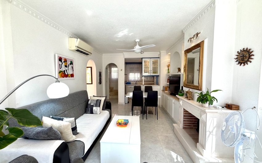 Reventa - Villa -
Orihuela Costa - Villamartín