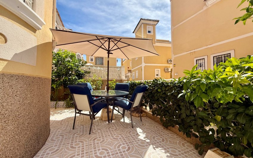 Reventa - Villa -
Orihuela Costa - Villamartín