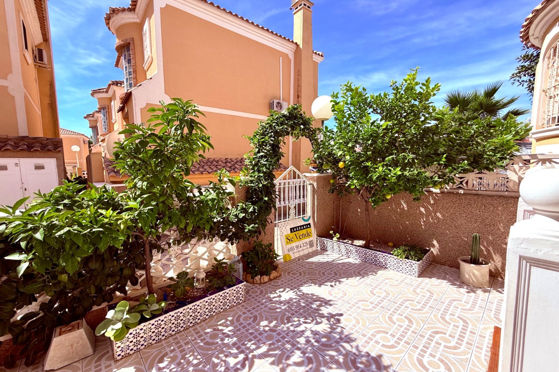 Reventa - Villa -
Orihuela Costa - Villamartín