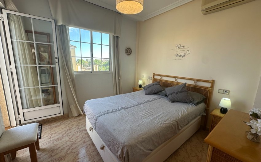 Reventa - Villa -
Orihuela Costa - Villamartín