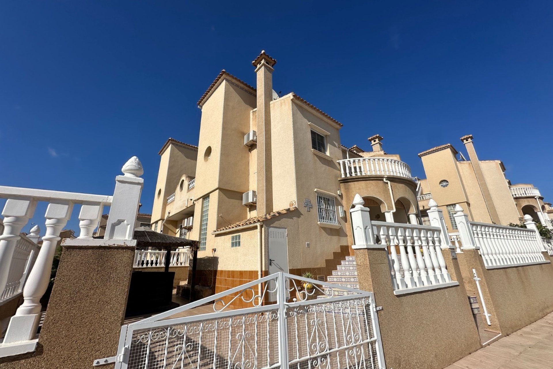 Reventa - Villa -
Orihuela Costa - Villamartín