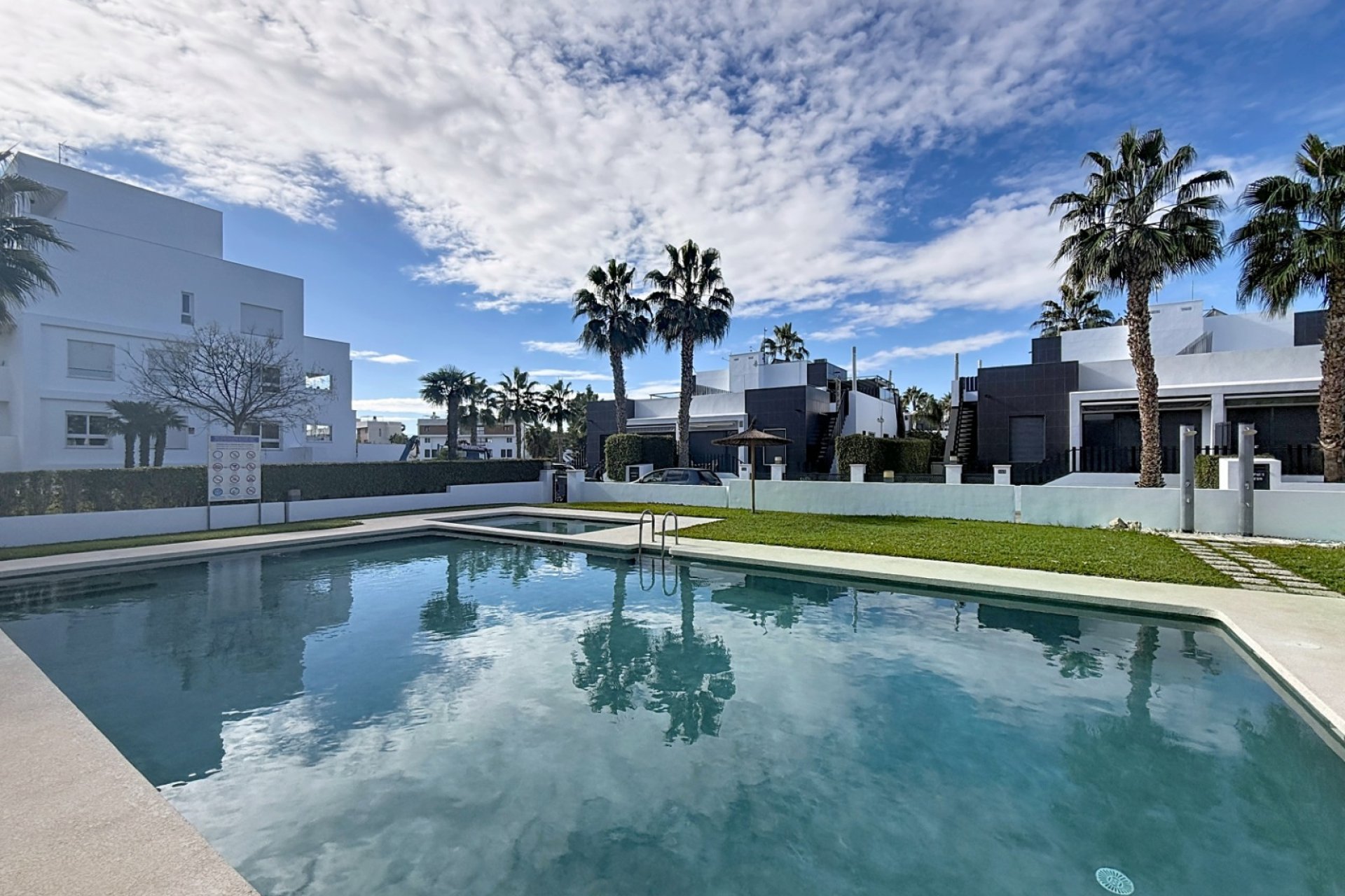 Reventa - Villa -
Orihuela Costa - Villamartín