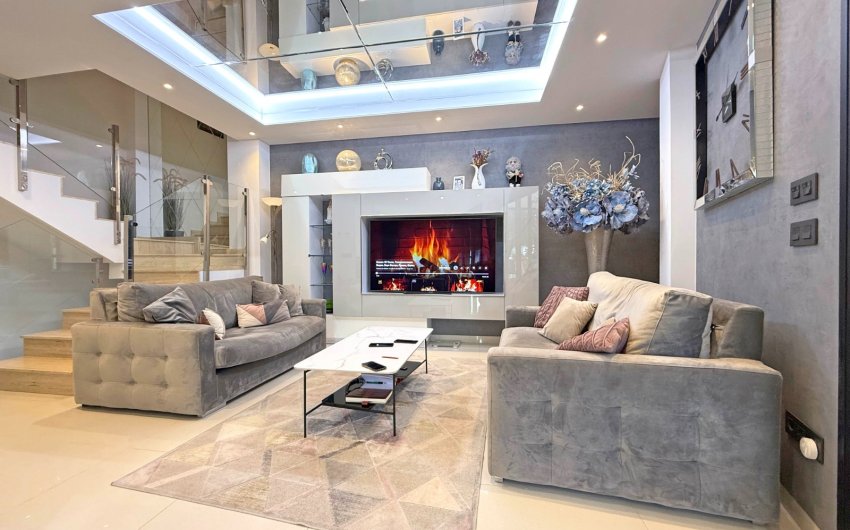 Reventa - Villa -
Orihuela Costa - Villamartín