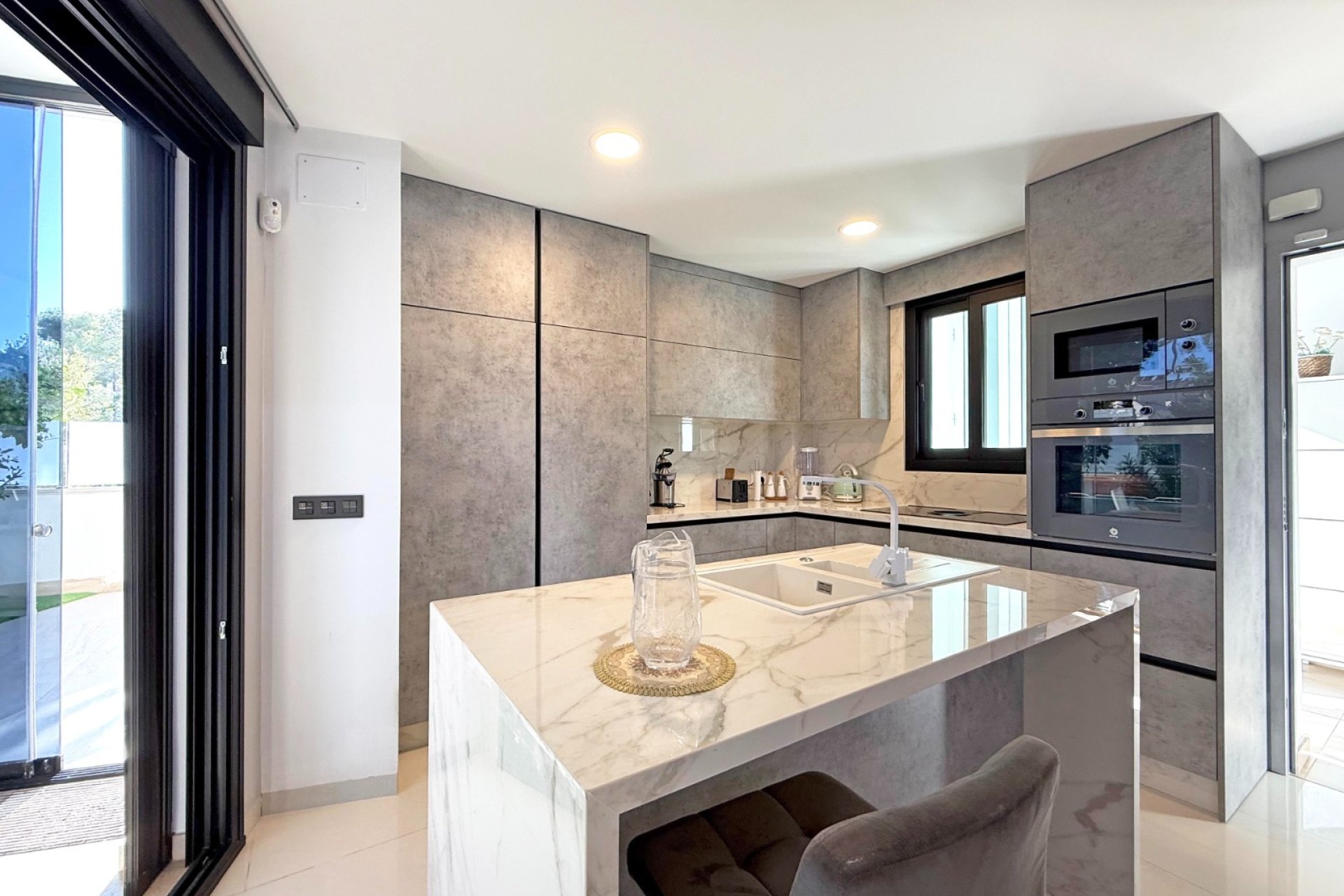 Reventa - Villa -
Orihuela Costa - Villamartín