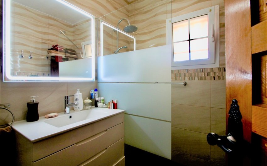 Reventa - Villa -
Orihuela Costa - Villamartín