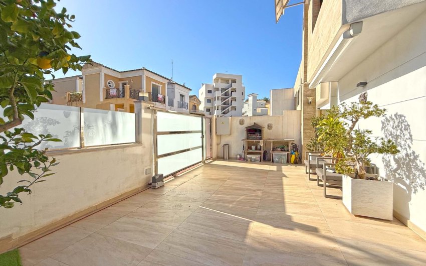 Reventa - Villa -
Orihuela Costa - Villamartín