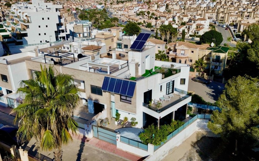 Reventa - Villa -
Orihuela Costa - Villamartín