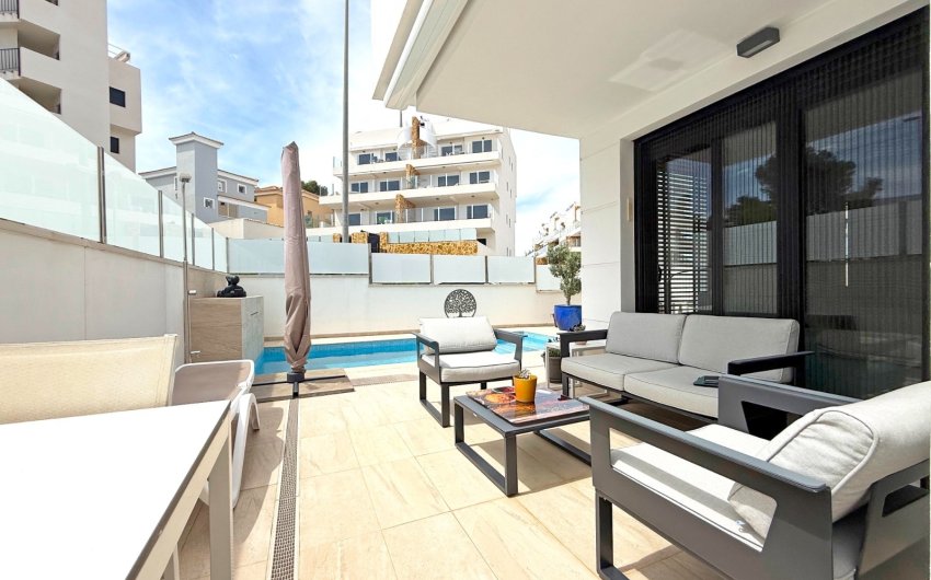 Reventa - Villa -
Orihuela Costa - Villamartín