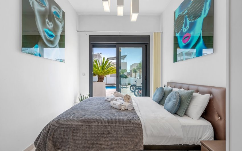 Reventa - Villa -
Orihuela Costa - Villamartín