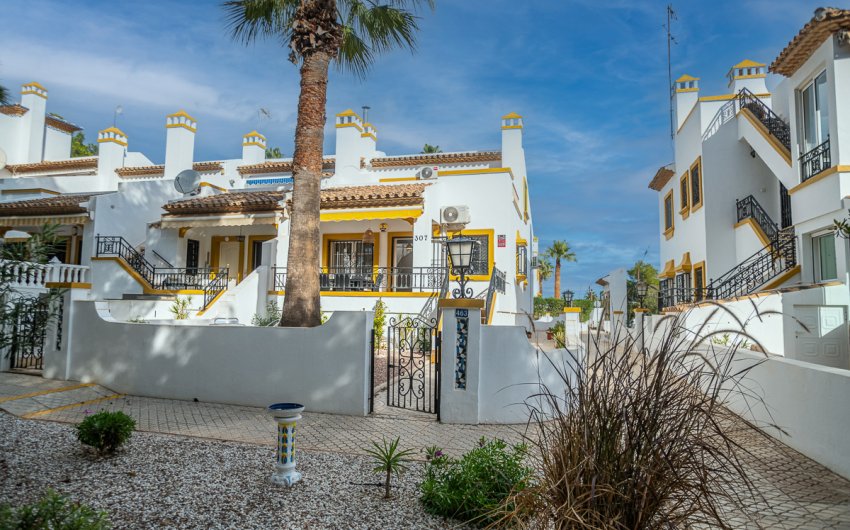 Reventa - Villa -
Orihuela Costa - Villamartín