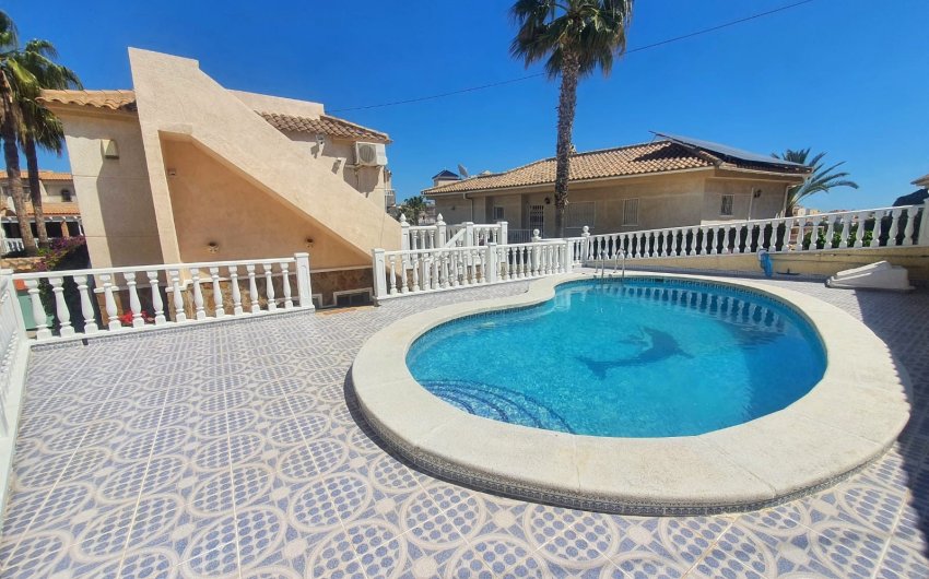 Reventa - Villa -
Orihuela Costa - Villamartin