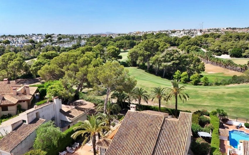Reventa - Villa -
Orihuela Costa - Villamartín