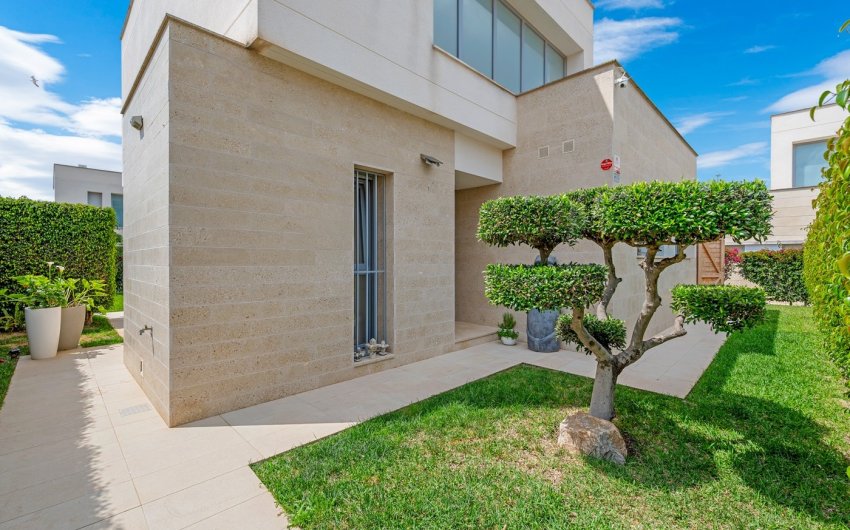 Reventa - Villa -
Orihuela Costa - Vistabella