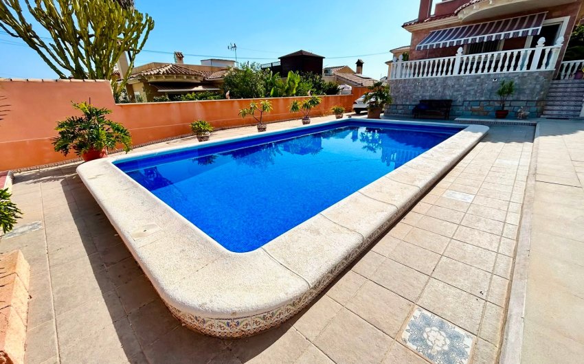 Reventa - Villa -
Orihuela - Inland