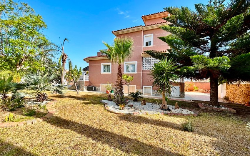 Reventa - Villa -
Orihuela - Inland