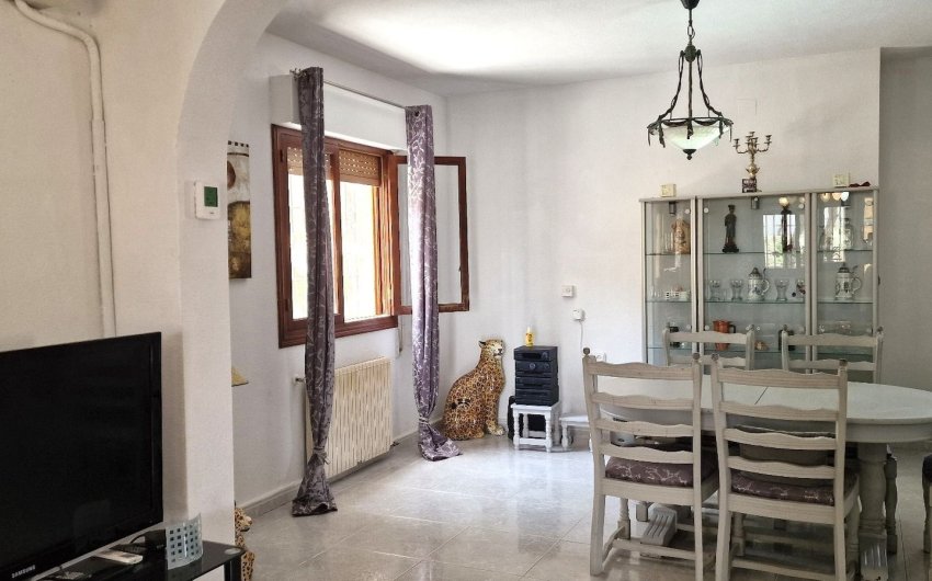 Reventa - Villa -
Orihuela - Inland