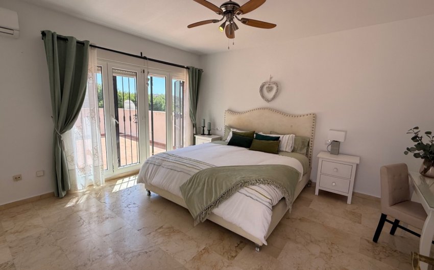 Reventa - Villa -
Orihuela - Inland