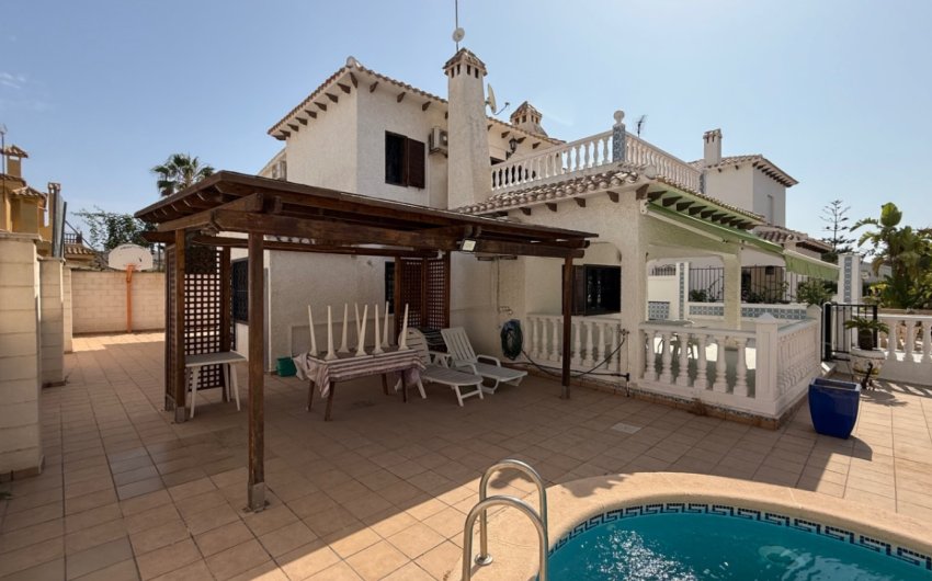 Reventa - Villa -
Orihuela - Inland