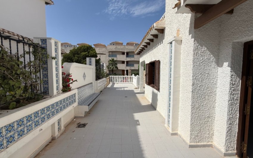 Reventa - Villa -
Orihuela - Inland